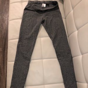 Size small leggings never worn